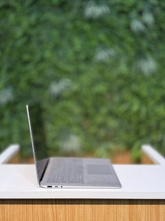 Surface Laptop 4 Ultra Slim Ryzen 5 Ram 16GB Storage 256GB 13.5" QHD Touchscreen silver